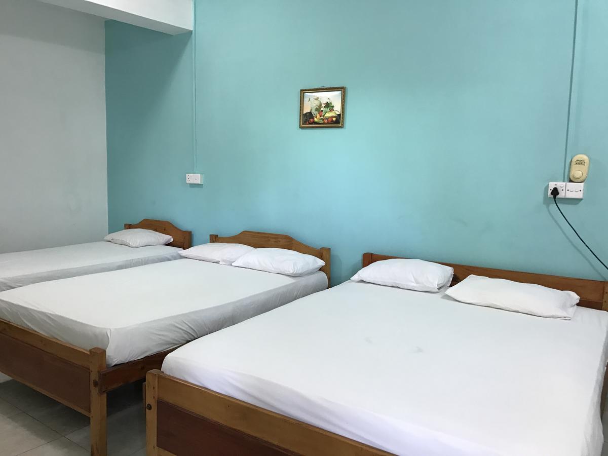 Gnaanams Hotel And Restaurant Джафна Екстериор снимка