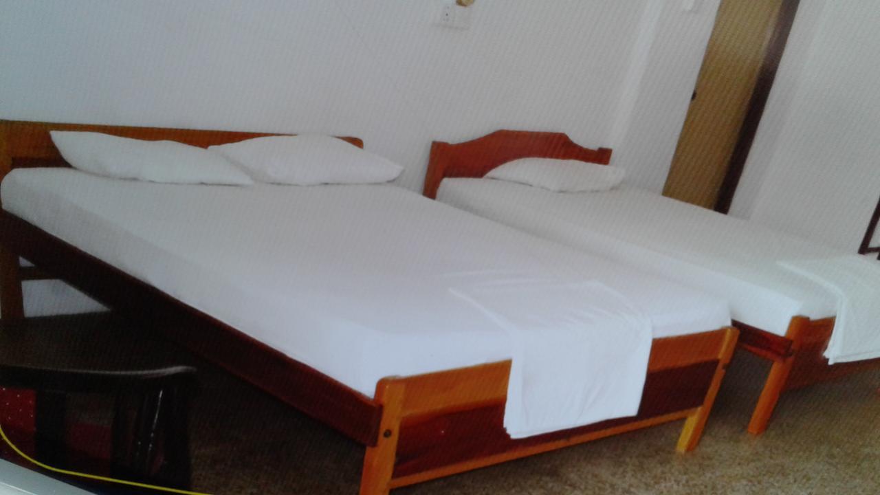 Gnaanams Hotel And Restaurant Джафна Екстериор снимка